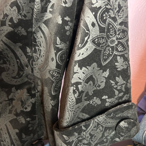 Kenar Velvet Brocade Crop Jacket w/ Hot Pink Lining Size 8 - Picture 6 of 7